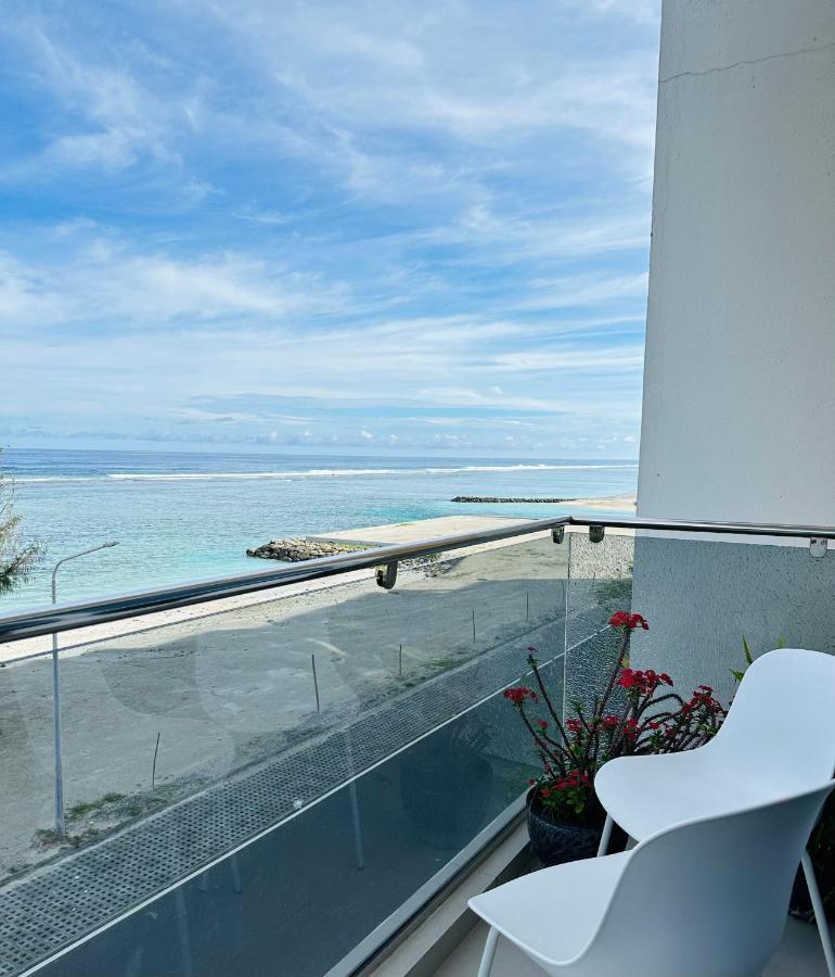 Lazzlla Beach Front Apartments Хулхумале Экстерьер фото