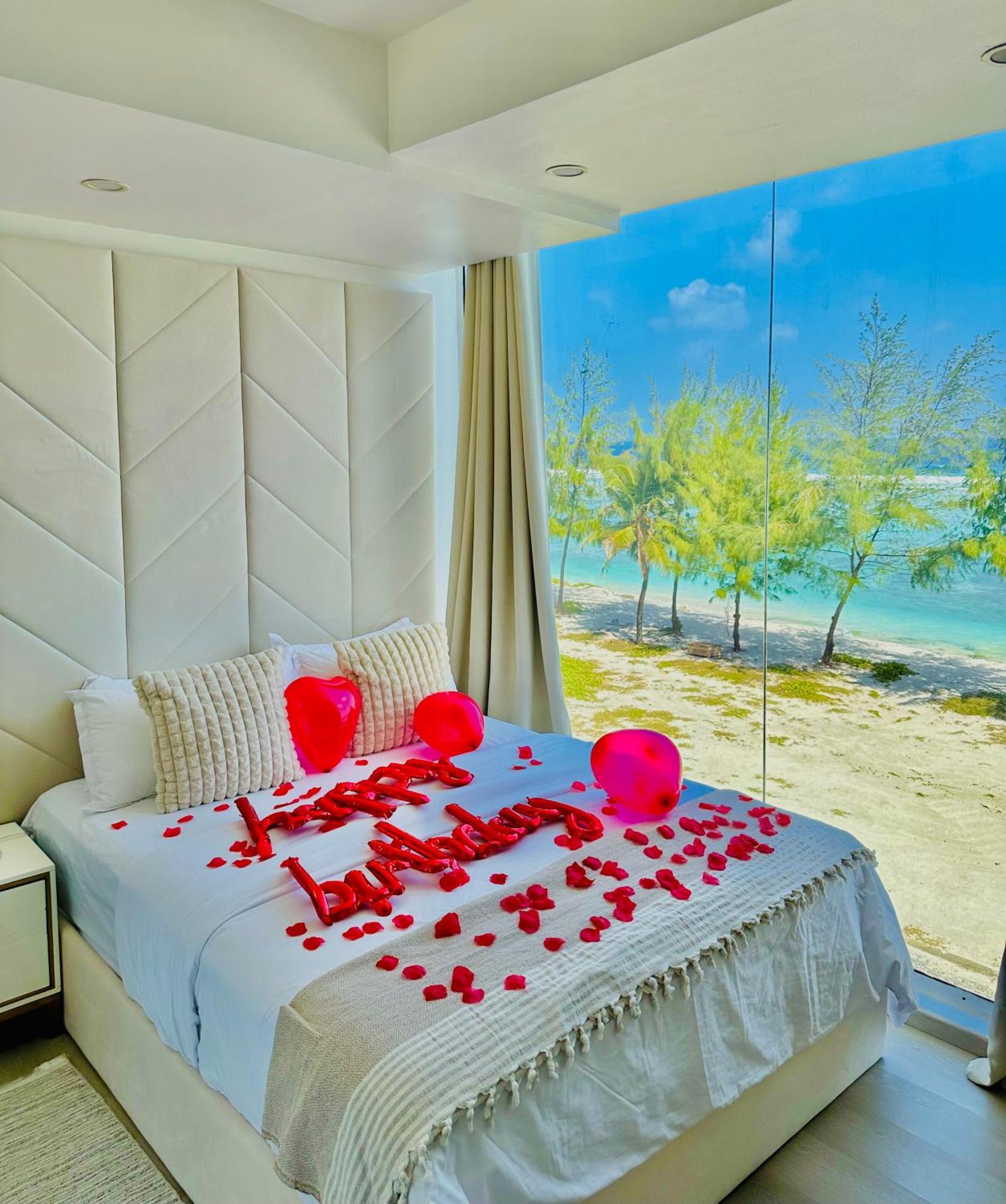 Lazzlla Beach Front Apartments Хулхумале Экстерьер фото